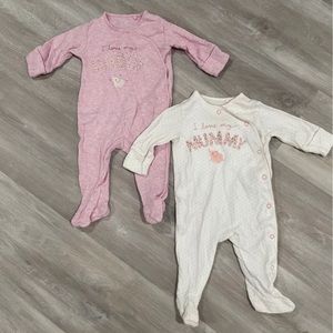 Set of baby footed Pajamas